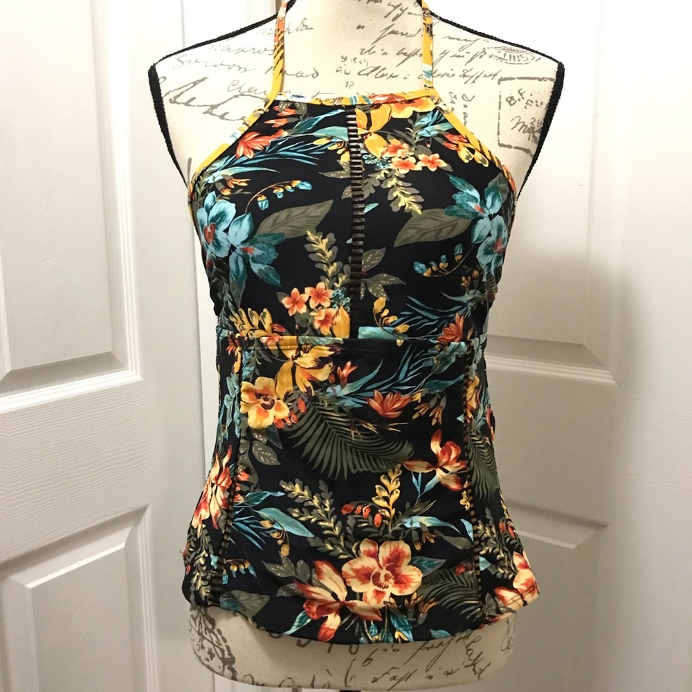 Time and Tru Tankini Halter Top Vibrant Tropical Print Medium 8/10